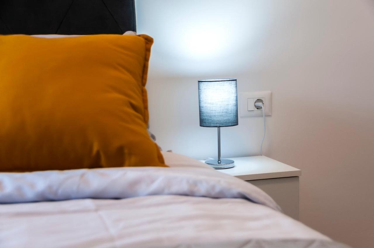 Apartments E&M Pula Ngoại thất bức ảnh