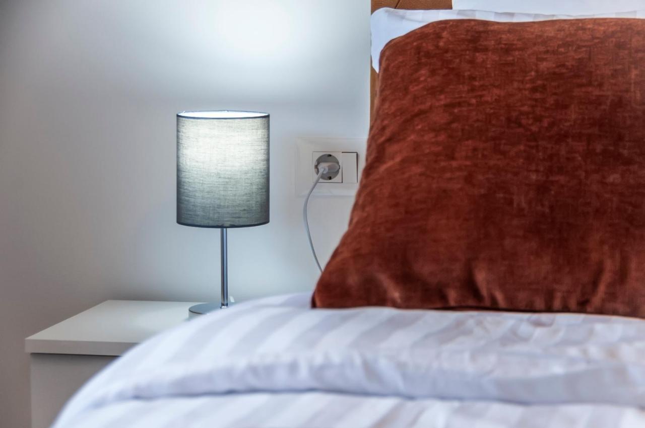 Apartments E&M Pula Ngoại thất bức ảnh