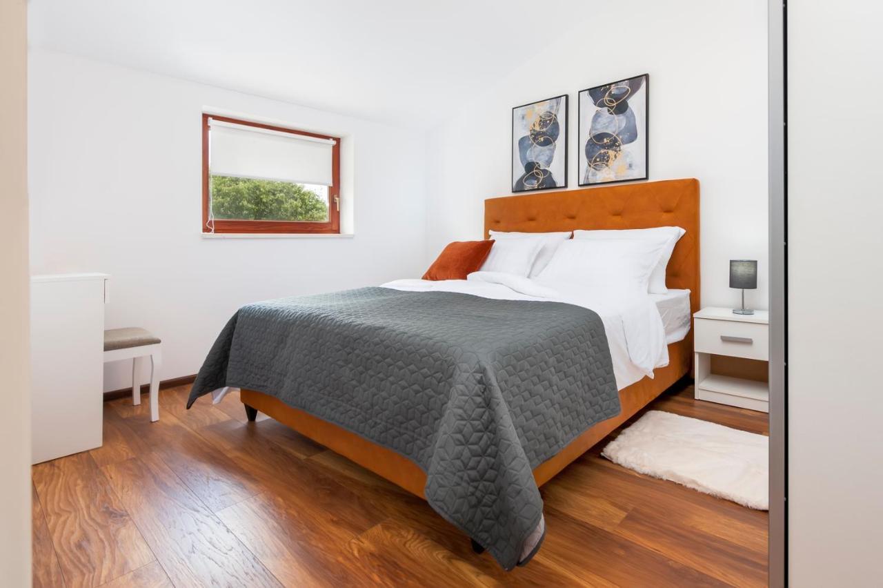 Apartments E&M Pula Ngoại thất bức ảnh