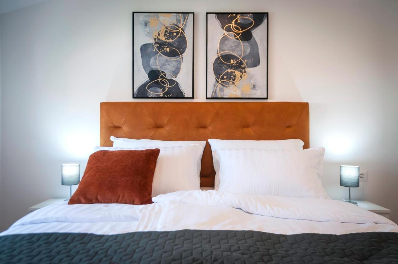 Apartments E&M Pula Ngoại thất bức ảnh